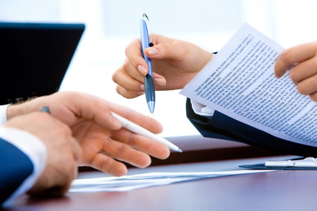 Signature d'un contrat de travail